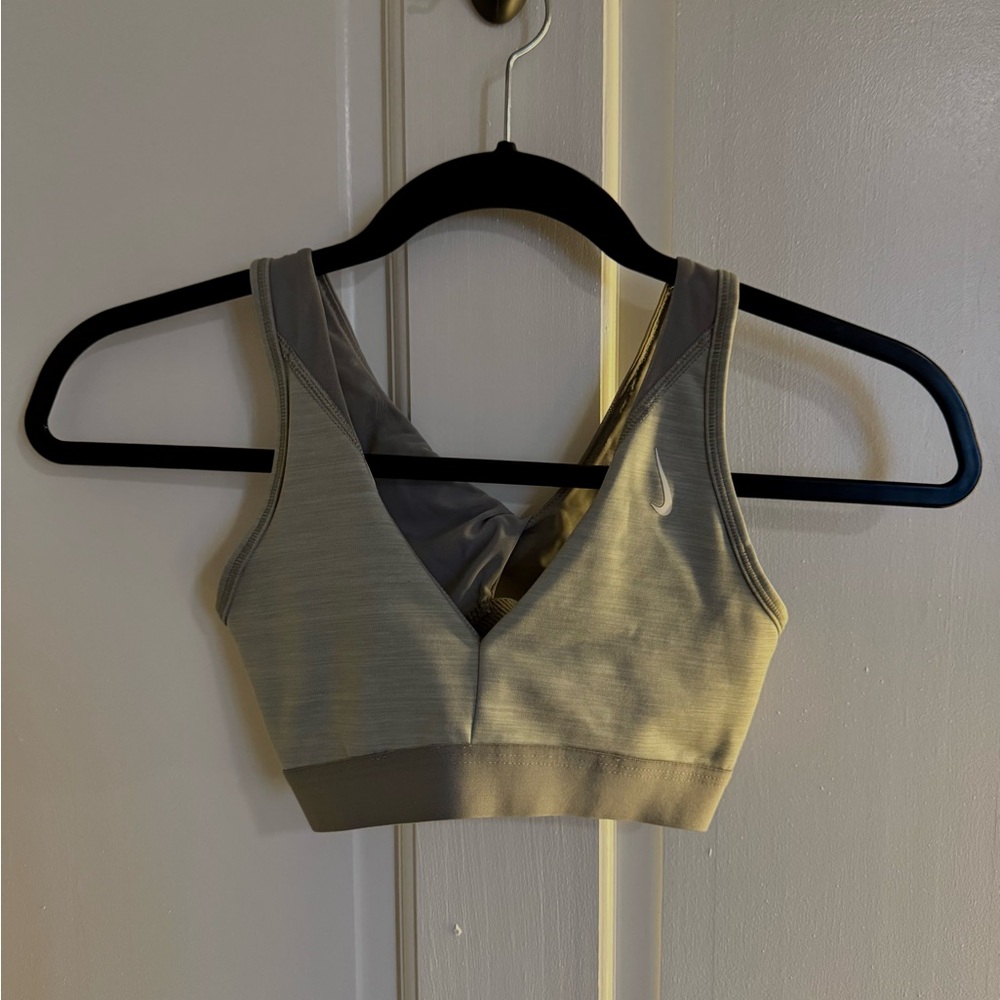Nike Gray Seamless Sports Bra